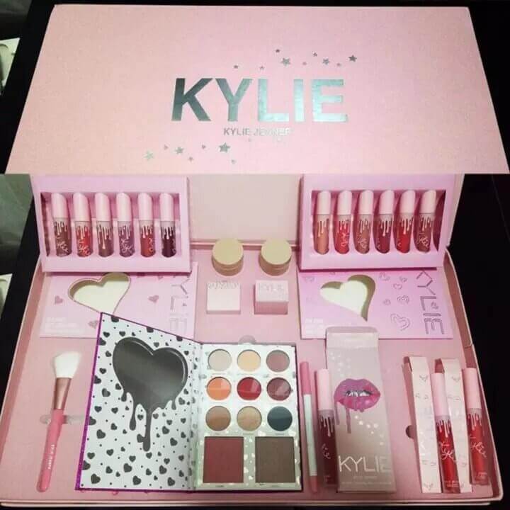 Kylie Jennier Complete Make Box Sanwarnapk