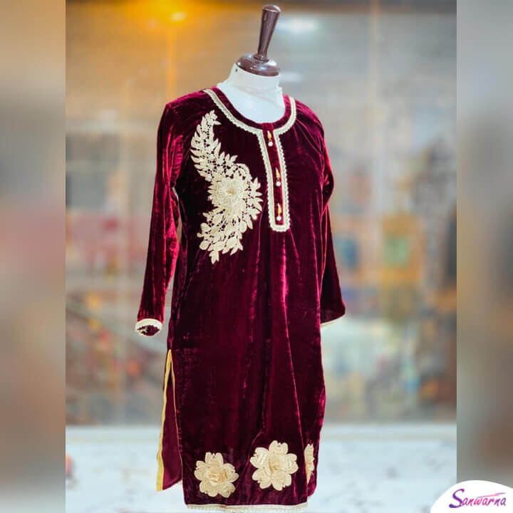 https://www.sanwarna.pk/wp-content/uploads/2020/12/stitched-velvet-Kurties-with-hand-embroidered.jpg